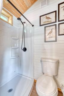 Stay Portland - Tiny Farmhouse - Walk to Local Shops & Restaurants - 1