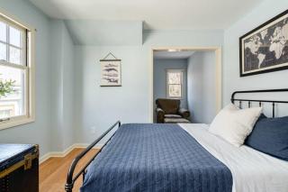 Stay Portland - 1923 Belmont House of Antiques - Coffee & Brunch - 1