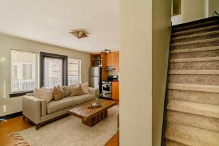 Stay Portland - The Little Tower - Local Vintage Shops & Eateries - 2