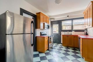 Stay Portland - Perfectly Restored Craftsman - Eateries & Coffee - 4