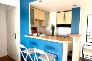 Bright apartment with views of Montmartre - 6