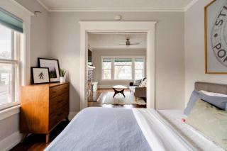 Stay Portland - Comfy SE Portland Apartment - Great Eats & Bars - 5