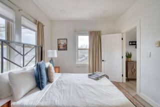 Stay Portland - Mt Tabor Retreat - Local Eateries - Shops - Bars - 4