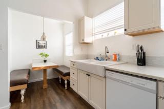 Stay Portland - Renovated 3BR Tilikum View in heart of SE Division - 1