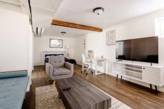 Cozy Portland Home Steps from Food - Sleeps 4 - 8