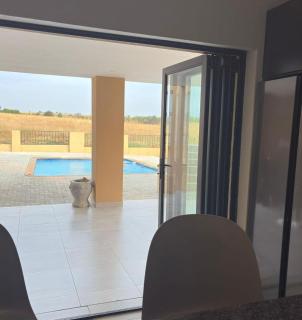 Vista Retreat on 3222 - 2