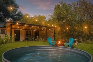 WabiSabi SoCo Magic Garden with FirePit, 3BR, by Eatery and Shopping - 3