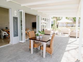 Bateleur Guesthouse - 2