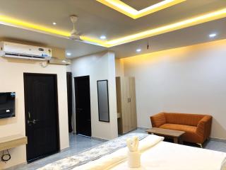 Arka Hotel and Restaurant - 1