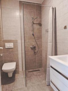 GREEN HILL Lux Apartments - 8