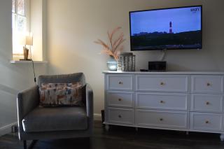 Geschmackvoll ausgestattete 2-Zimmer-Wohnung im EG eines typischen Reetdachhauses - 7