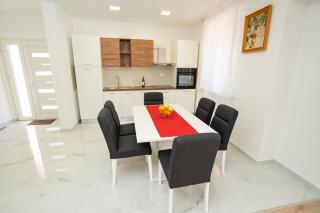 Rosabella Apartments - 3