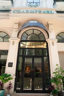 Charmpearl Hotel & Suites - 3