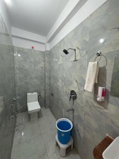 FabHotel Yatri Nivas - Assi Ghat - 3