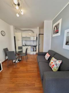 Lovely & Modern Flat near MXP and train station - 1