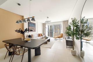 Silkhaus Elite 1BDR Stay in New Radiant Viewz Tower - 6