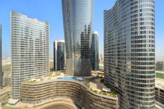 Silkhaus Elite 1BDR Stay in New Radiant Viewz Tower - 3