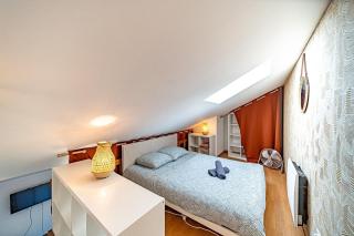 Apartment with Mezzanine Cusset District Villeurbanne - 4