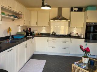 Comfortable 5 - Guest Abode - In Quiet Village - 6