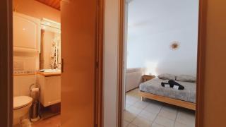 Studio Club 4 personnes Climatisation Wi-Fi Piscine - ROSSIconciergerie - Linge inclus - 9