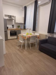 Elegant and modern two-room apartment with equipped kitchen - 9