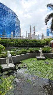 Venice Luxe Escape - Pool, Netflix, Canal Mall Access - 7