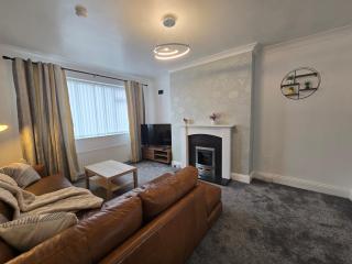 Elegant 3BR Getaway for Comfortable Extended Stays - 3