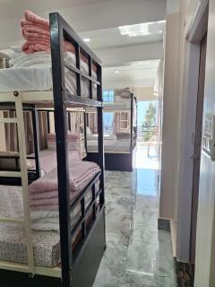 TN's Basecamp Hostel - 2