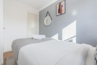 Central Peaceful Home with Parking, Wi-Fi and Garden - 7