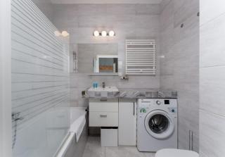 Dębniki Comfort Studio by BookingHost - 9