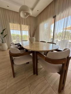 Luxury family villa with private pool - 0