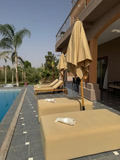 Luxury family villa with private pool - 7