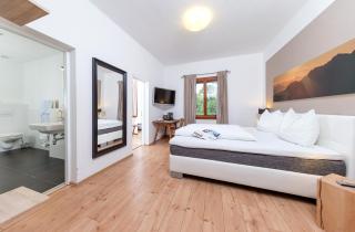 Alpenhaus Kesselfall, Near the Kitzsteinhorn Glacier - 8