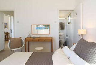 Melon Boutique Seafront Apartment - 5