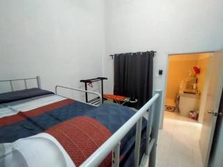 Harmoni's Homestay - 8