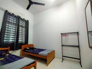 Harmoni's Homestay - 4