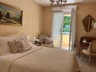 Grace & Breakfast Monaco - 9