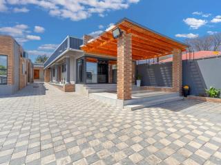 Kuhle Guesthouse - 2