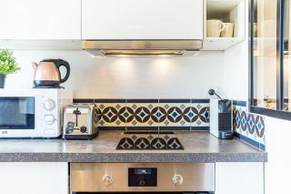 Le Petit Chaponnay - Charming Apartment for 2 near Saxe Gambetta - 3