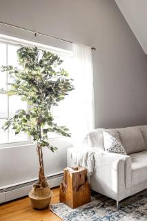 Modern Country Retreat near Legoland w Backyard - 1