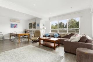 Sailors Delight In Safety Beach - 8