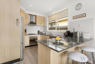 Sailors Delight In Safety Beach - 9