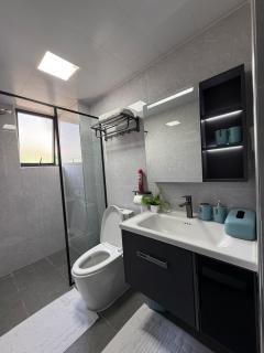 Velvet Homes Luxury 2 Bedroom Apartment - 4