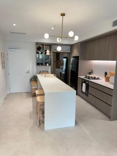 Modern Perth Hub – Pool & Sauna - 5