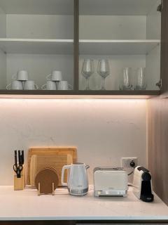 Modern Perth Hub – Pool & Sauna - 4