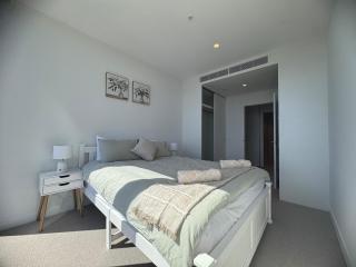 Perth Hub Modern Stay – Pool, Sauna & Skyline - Perth - 8