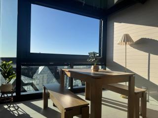 Modern City Escape – Pool & Sauna Access - 9