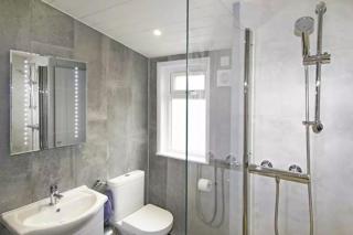 3 Bedroom Superior Lodge with Hot Tub - 3