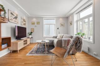 NEW - Sander's Polar Escape- Downtown - 0