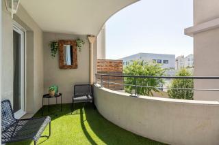 Lyon 8th 3-Bedroom Apartment - 6 Guests - 8